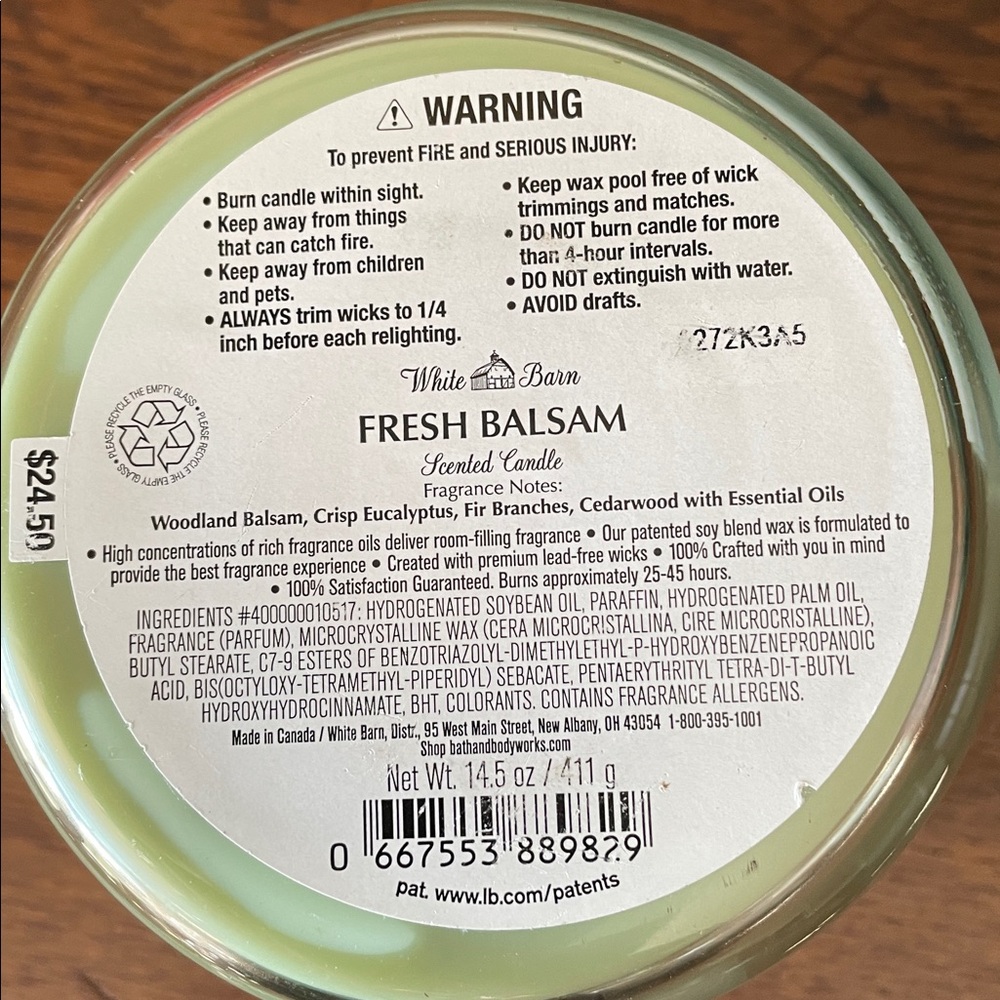 NWT Fresh Balsam White Barn 3 Wick Candle in Glass with a Lid - Picture 4 of 8